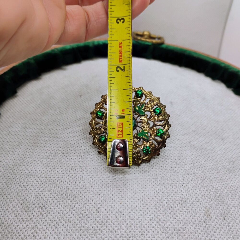 Vintage Gold-Tone Filigree Brooch With Green Rhinestones & Clover Motif 1.5" - Picture 5 of 7